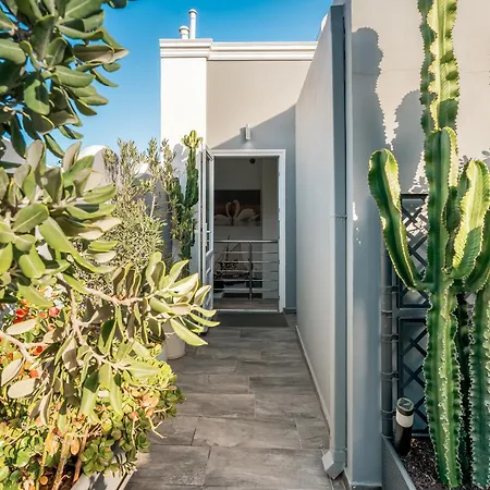 Hotel Oasis Suites Fira Fira (Santorini)