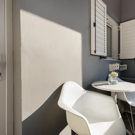 Oasis 3* Fira (Santorini)